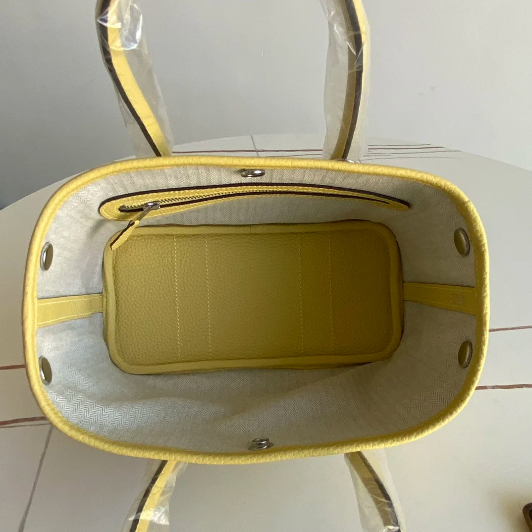 High Quality Luxury Genuine Leather Shoulder Handbag with Large Capacity Lychee Grain Commuting Cowhide Bucket Brand Bags