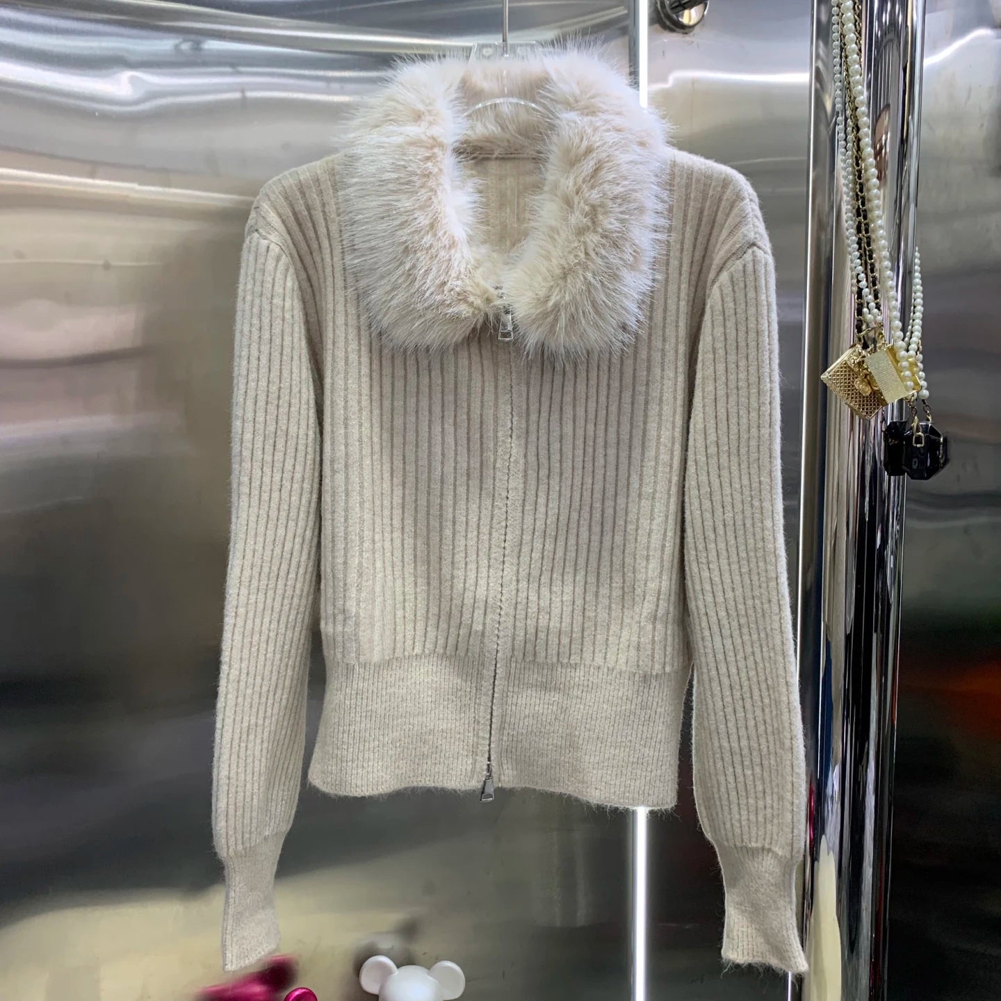 Women's Elegant Faux Fur Collar Zip Up Cardigan Beige Ribbed Knit Short Wool Sweater Outerwear