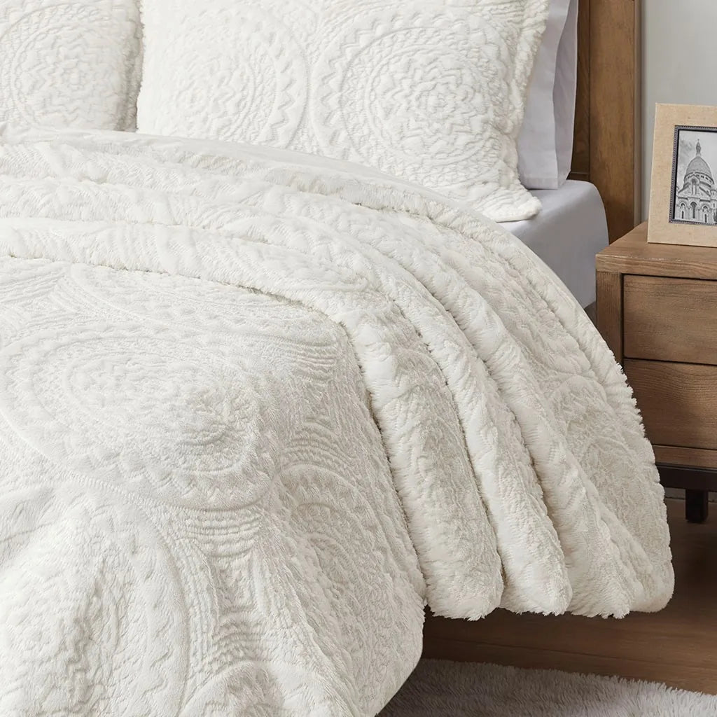 Full/Queen Embroidered Medallion Faux Fur Ultra Plush Comforter Mini Set