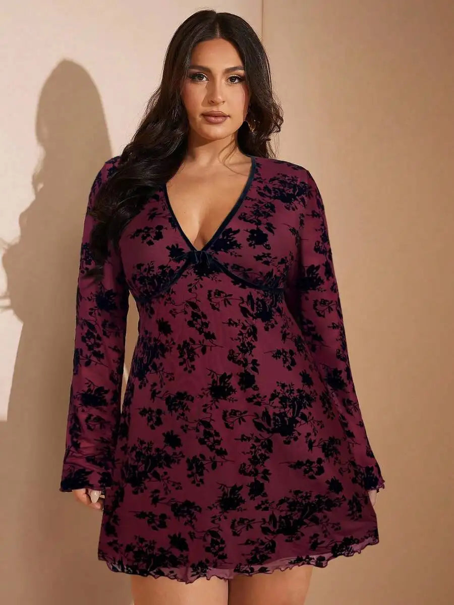 Plus Size V-Neck Green Embroidered A-Line Dress, Spring/Autumn/ Plus Size Black Dress/ Long Sleeve Plus Size Dress