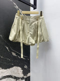 Lazy and slim short lantern pleated embroidered shorts