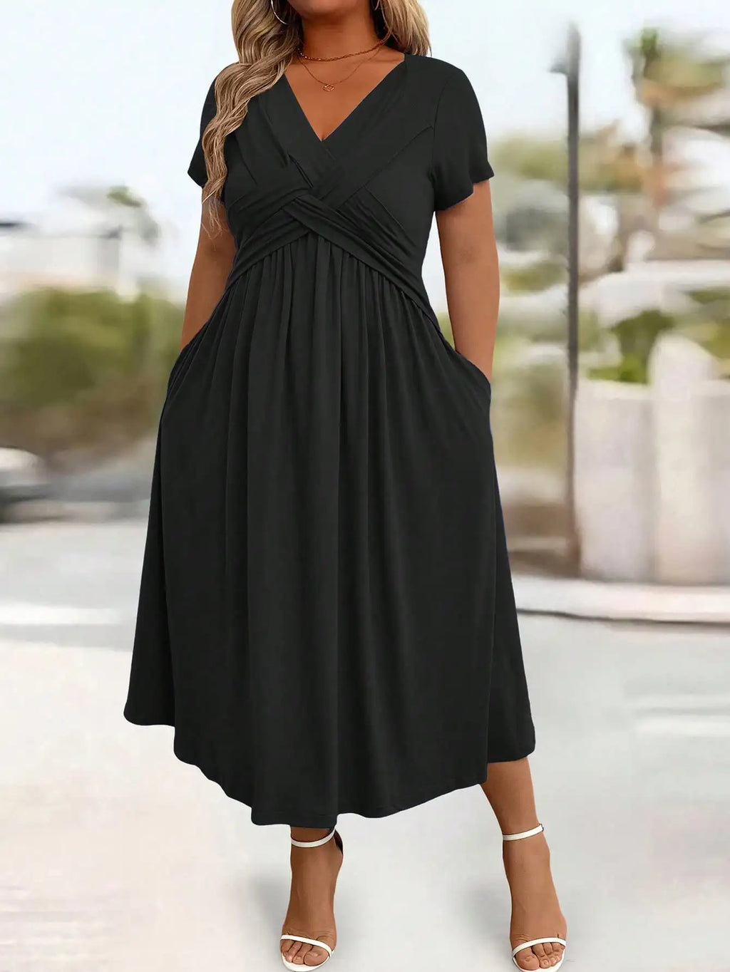 Plus Size V-Neck Twist Front Midi Dress with Pockets - Casual Black Women's Summer Outfit