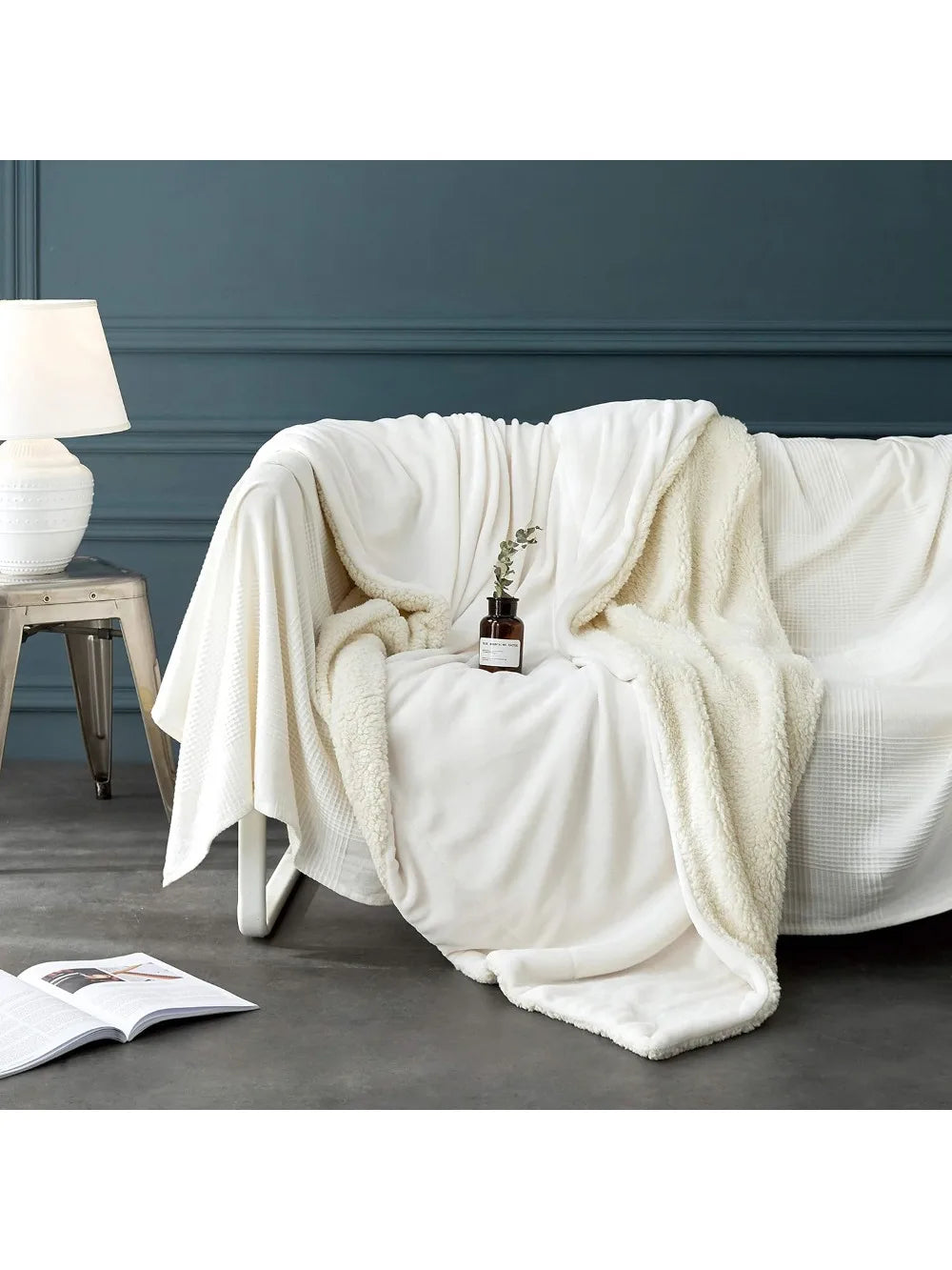 Queen Sherpa Fleece Blanket – Super Soft, Reversible Plush Throw for Bed or Couch