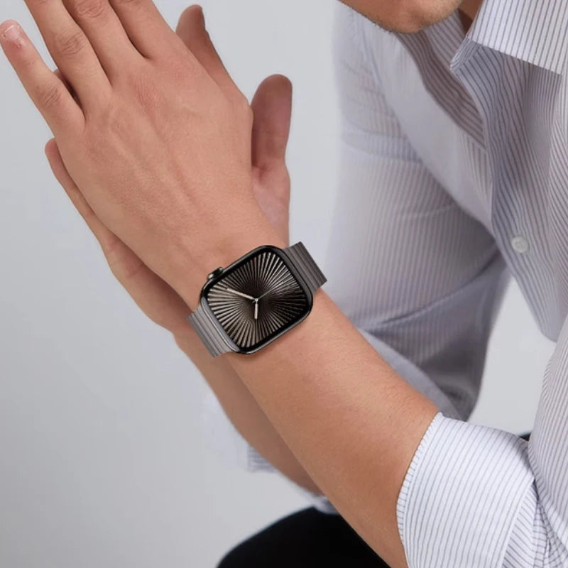 Luxury Titanium Bracelet for Apple Watch Ultra 2 Band 49mm 45mm 44mm 46mm Business Strap for IWatch Series 10 9 8 7 6 5 4 Se 3 2