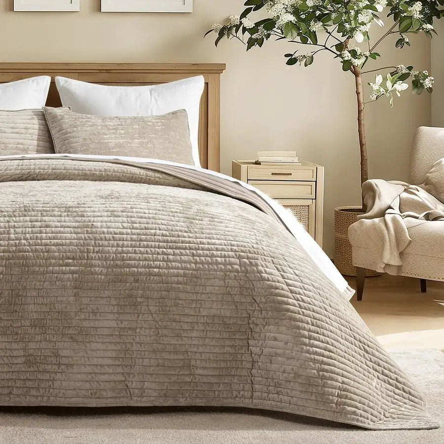 Velvet Quilt Set King Size, Luxurious Soft Striped Channel Bedding Set, Lightweight Velvet Comforter for All Season, Oversized B