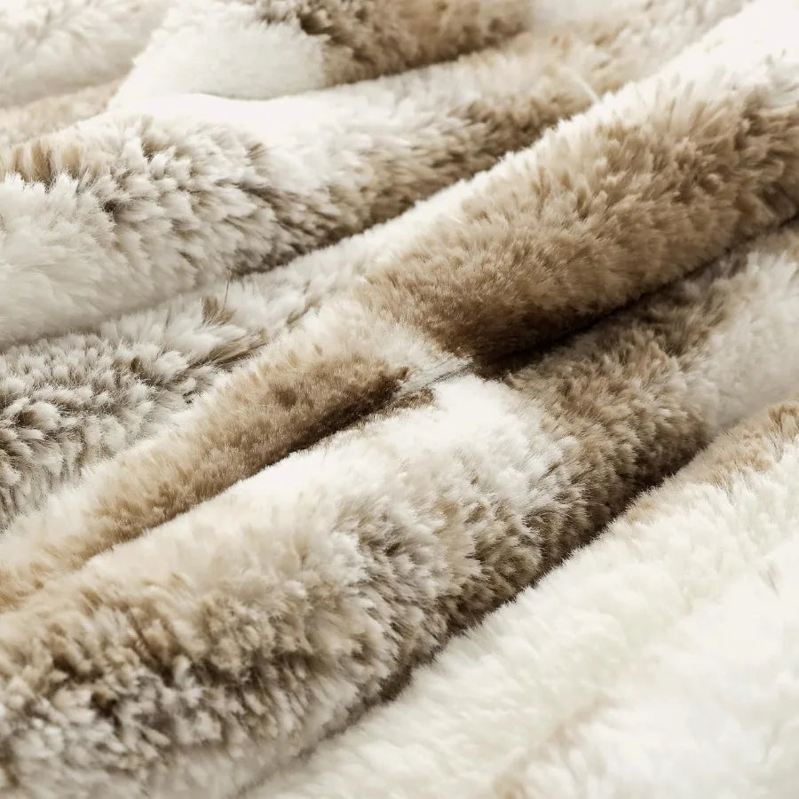 King Size Striped Stitching Tie-Dye Khaki Faux Rabbit Fur Comforter Set 3 Pieces Warm Soft Plush Fuzzy Winter Bedding Set 104x9