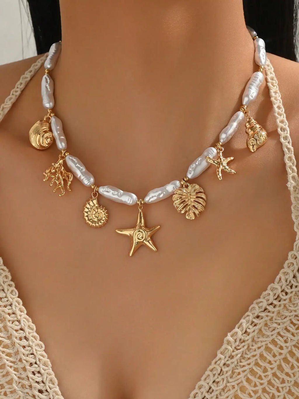 Gold Chain Necklace with Starfish, Shell & Faux Pearl Charms for Women Summer Vacation Jewelry