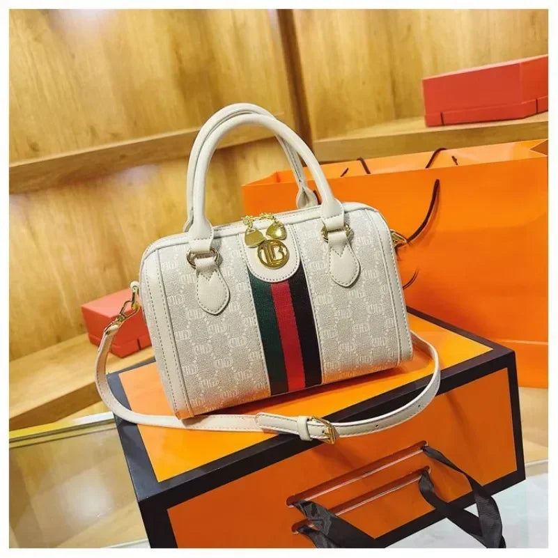 Luxury Versatile Hand-held Boston Pillowcase Internet Famous Fashion Trend Niche Single Shoulder Crossbody Bag BG5