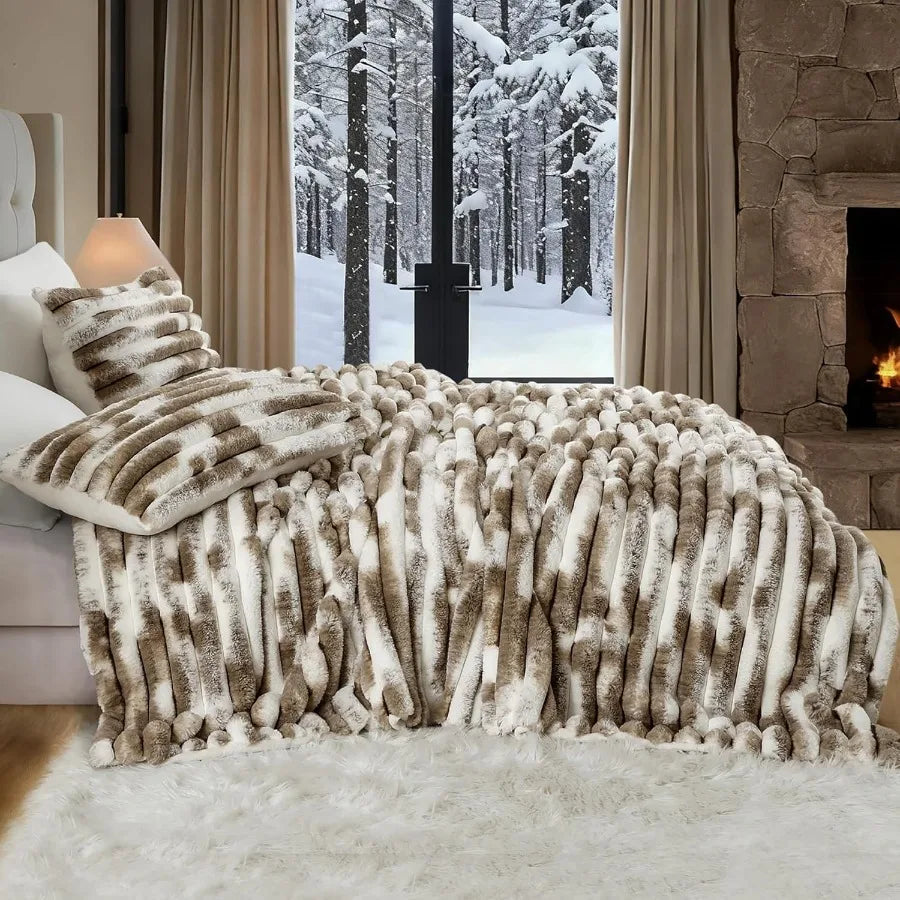 King Size Striped Stitching Tie-Dye Khaki Faux Rabbit Fur Comforter Set 3 Pieces Warm Soft Plush Fuzzy Winter Bedding Set 104x9