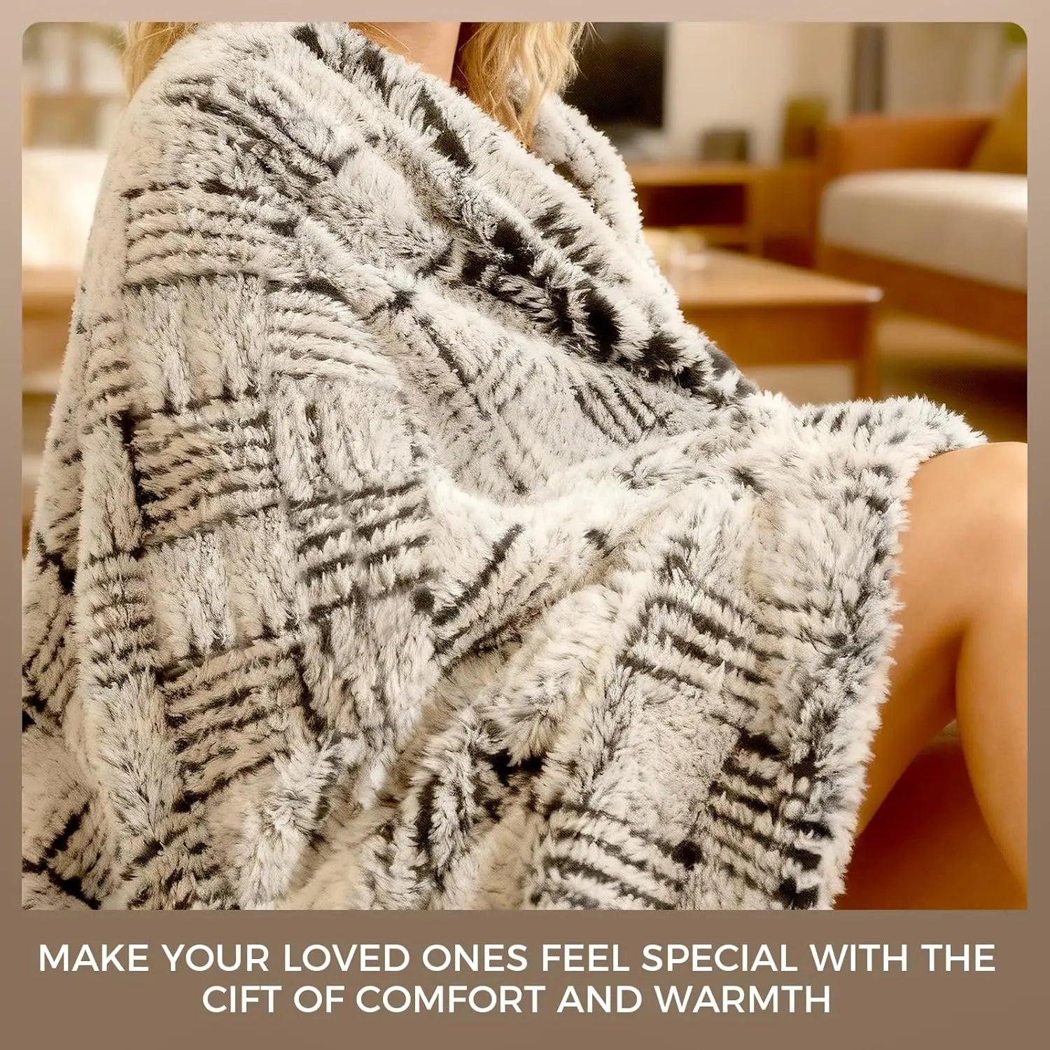 Soft Faux Fur Throw Blanket, Checkered Plush Blanket for Couch, Double Sided Thick Blanket Gift for Women Christmas Birthday