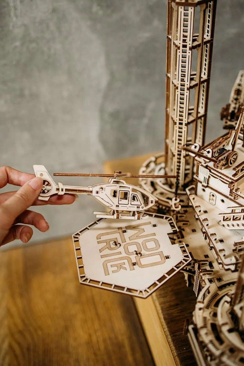 Offshore Rig Platform Wooden 3D Puzzles for Adults and Kids to Build - Interactive Movable Platform - Wooden Models Engineering