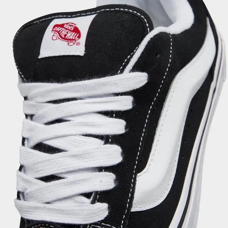 Vans Men's Classic Old Skool Skateboarding Sneakers Casual Sports Shoes for Everyday Wear and Active Lifestyle