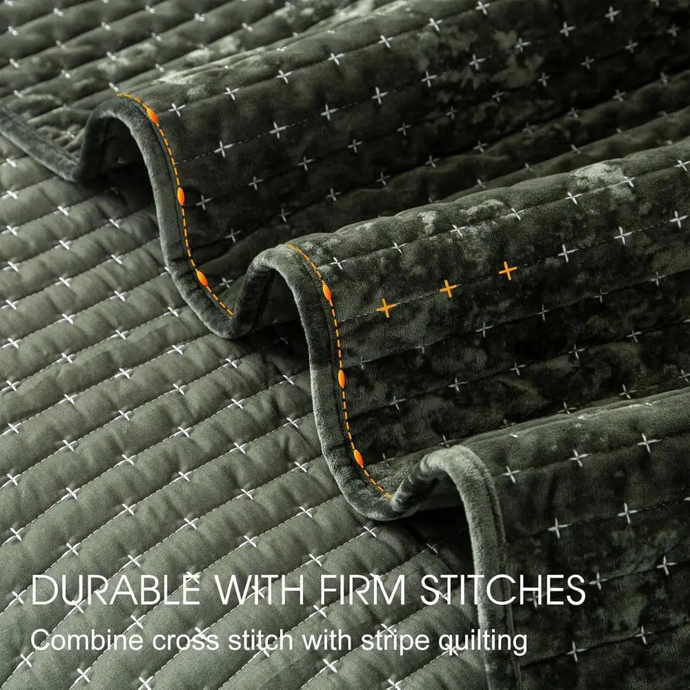 King Size Velvet Quilt, Oversized Striped Comforter Set, Luxurious Lightweight Coverlet with 2 Shams, 96x106 Army Green Quilt Se