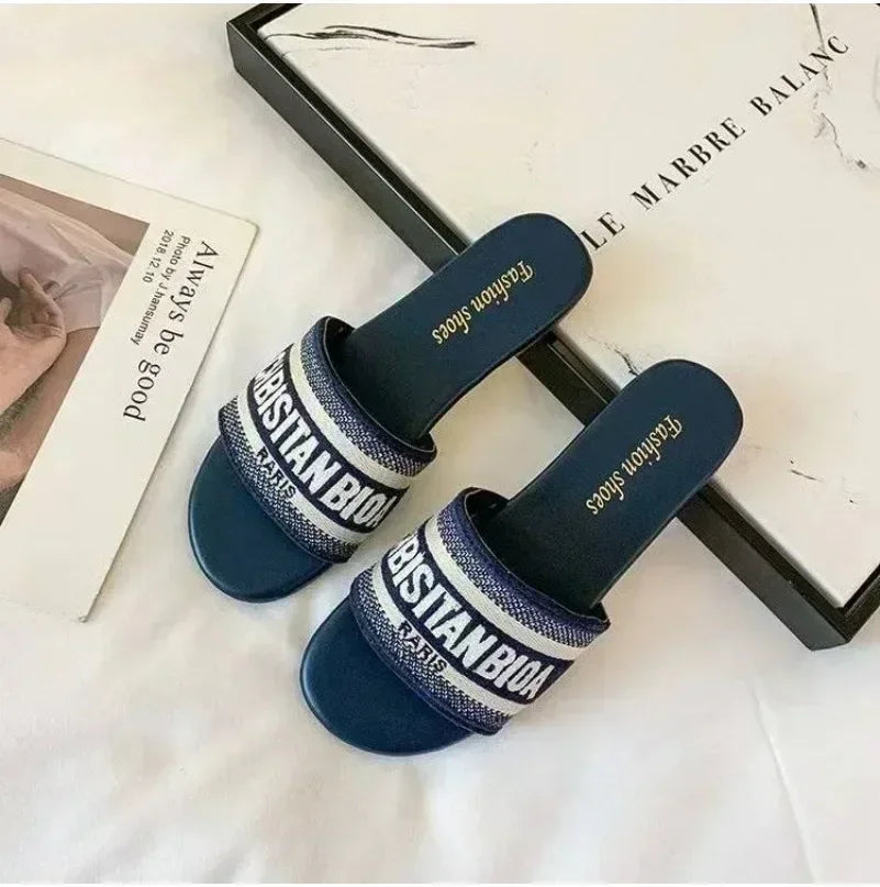 Luxury Design Summer Classic Simple Sandals Ladies Wear Fashion Ins Tide Beach Non-slip Flip-flops SD1