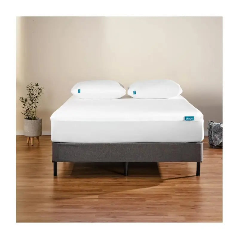 Queen Mattress Protector, Waterproof & Dust-Mite Resistant, Hypoallergenic, Breathable Cover, Ideal for Allergy Sufferers, Easy