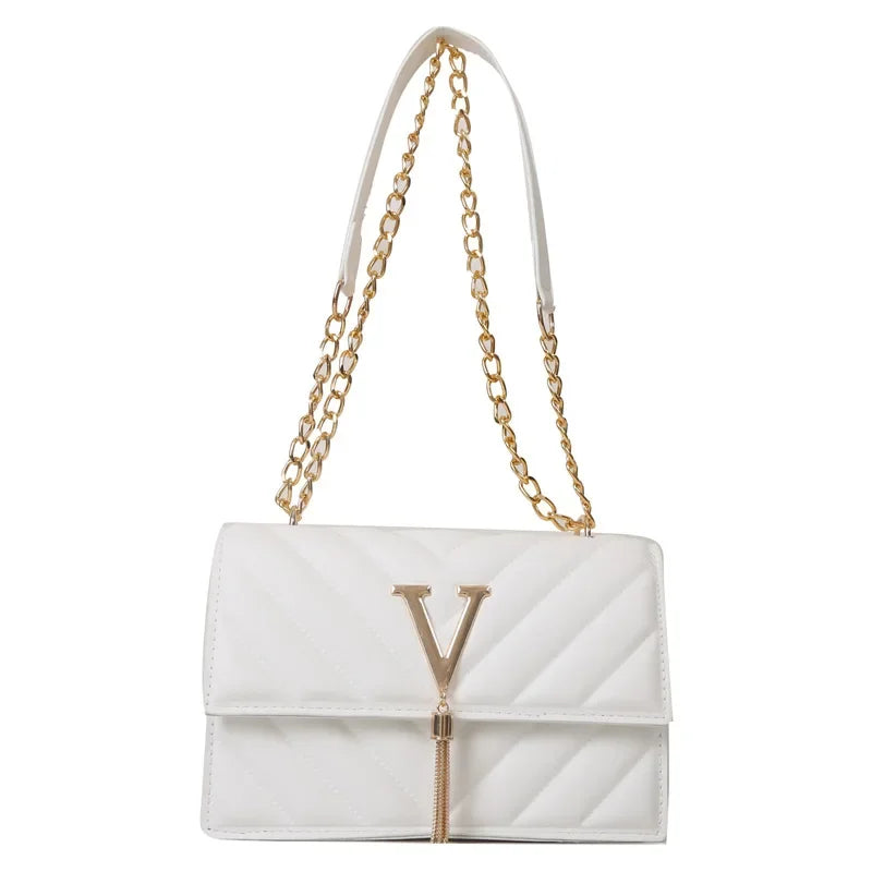 22*15*7cm Versatile Small V shaped Luxury Small HandBag Designer Women's Tote Bags Fashion Popular Chain Shoulder Crossbody Bag