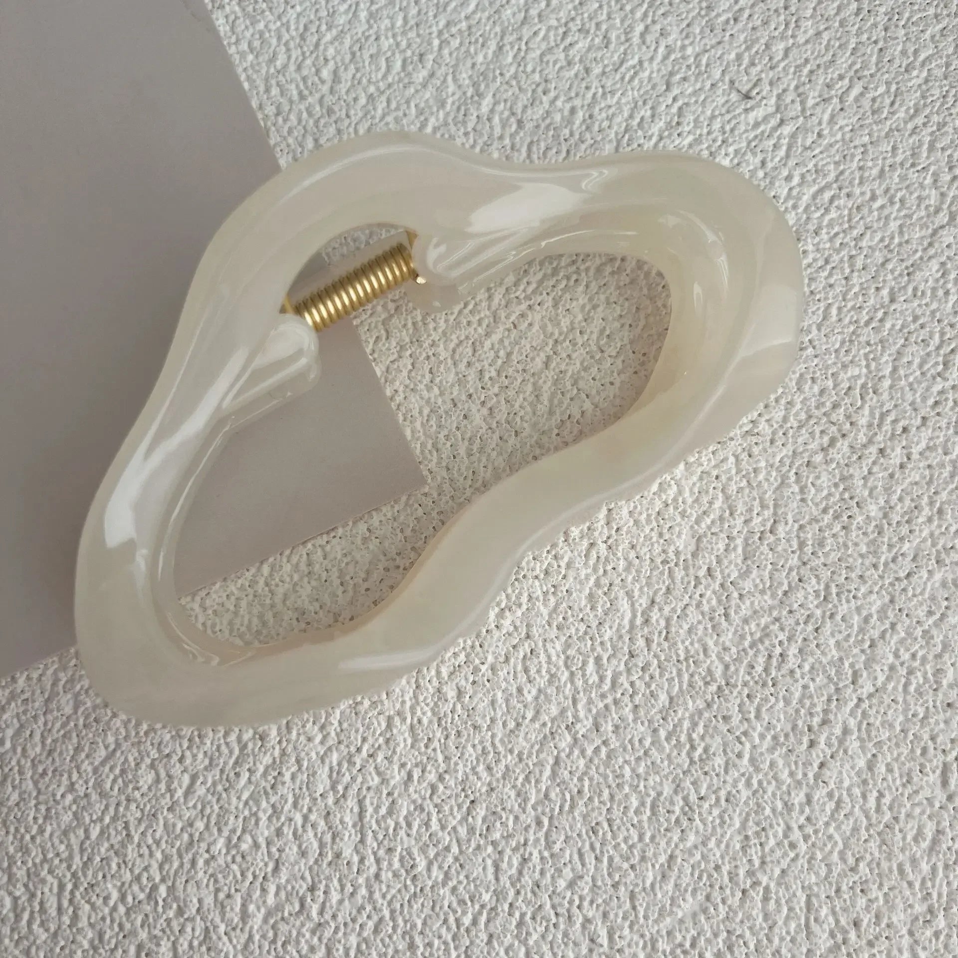 Irregular Hollow Out Hair Claws Clips Women Girls Tortoiseshell Large Crab Hair Clamps Barrettes Clips Hair Accessories Fashion