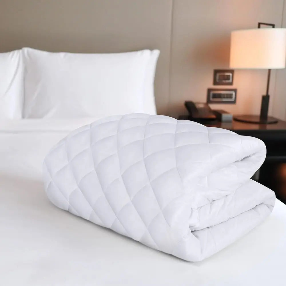 Fitted Mattress Pad, Queen Size, Elastic Fitted Mattress Topper Protector and Cover with Deep Pocket Stretches up to 16 Inches,