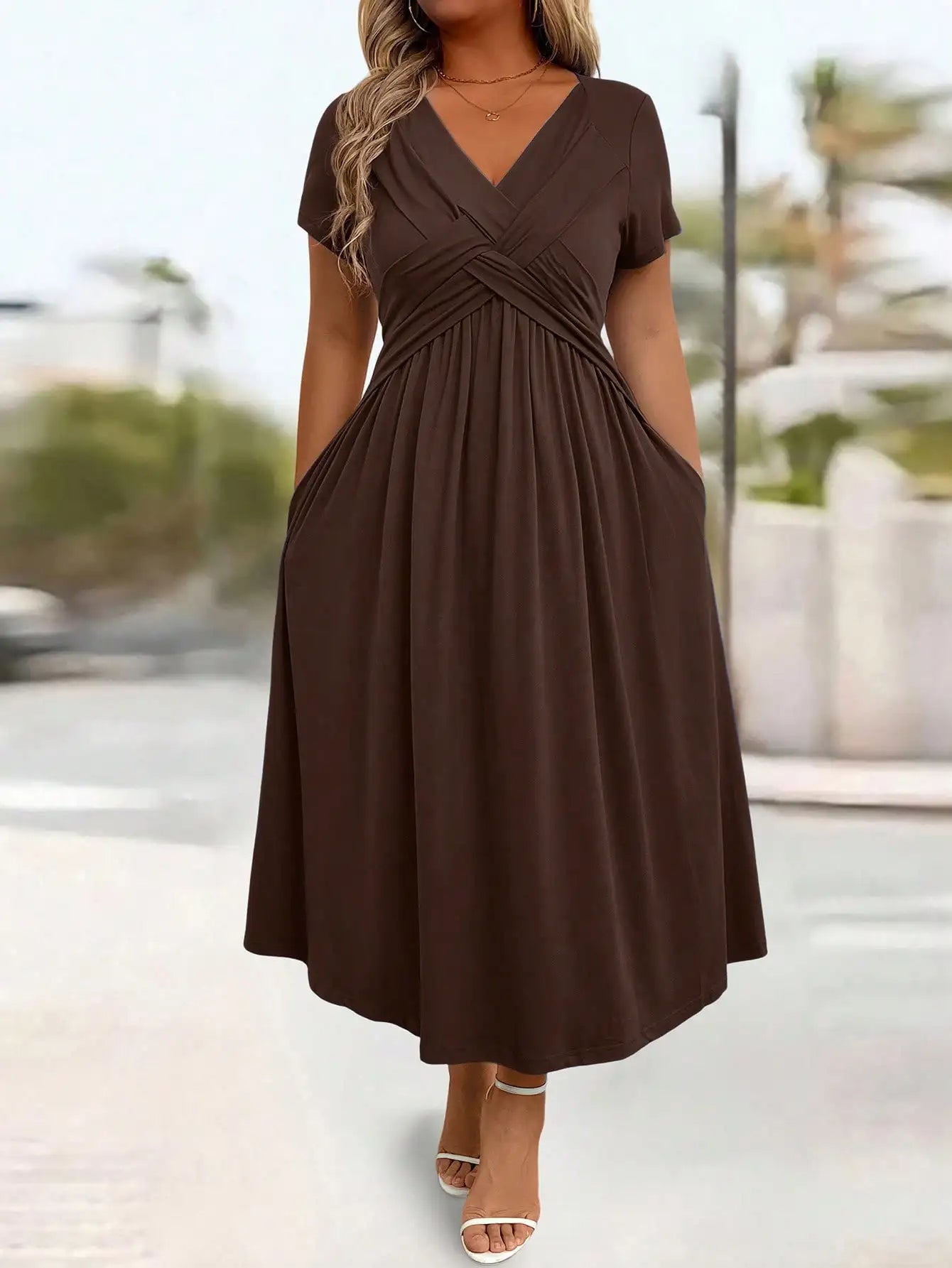Plus Size V-Neck Twist Front Midi Dress with Pockets - Casual Black Women's Summer Outfit
