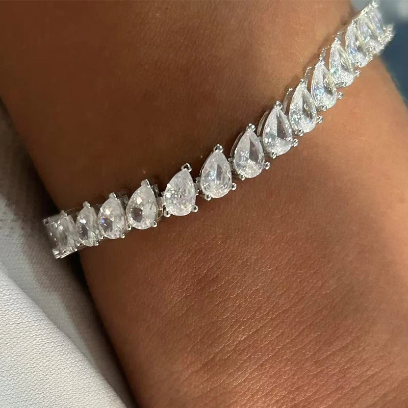 1 piece of S925 sterling silver bracelet, suitable for both men and women, featuring a creative, elegant, and fashionable design