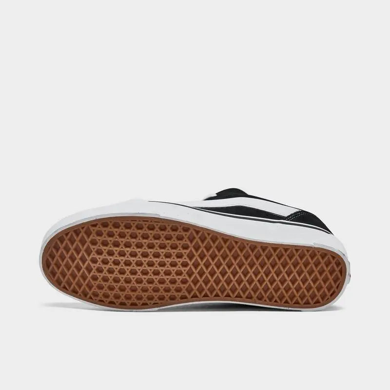 Vans Men's Classic Old Skool Skateboarding Sneakers Casual Sports Shoes for Everyday Wear and Active Lifestyle