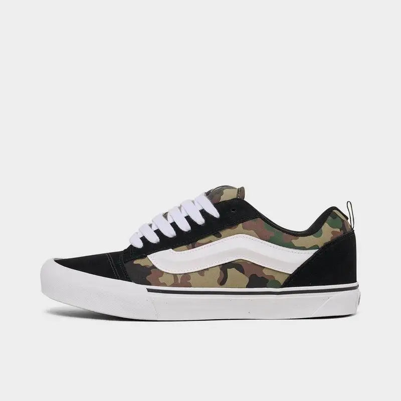 Vans Men's Classic Old Skool Skateboarding Sneakers Casual Sports Shoes for Everyday Wear and Active Lifestyle