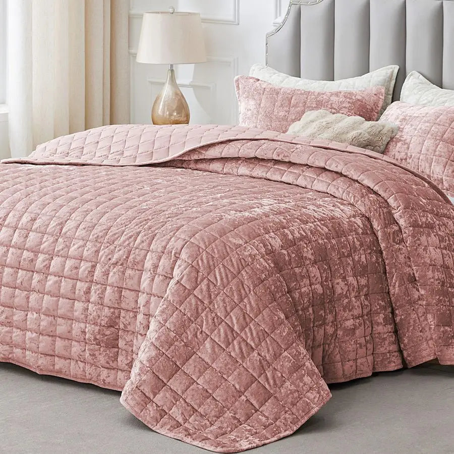 Velvet Quilt Set King Size Luxury Velvet Comforter Bedding Set 3 Pieces, Soft Cozy Dusty Pink Oversized Bedspread Coverlet Valen