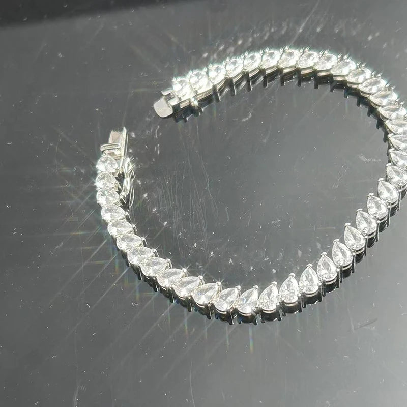 1 piece of S925 sterling silver bracelet, suitable for both men and women, featuring a creative, elegant, and fashionable design