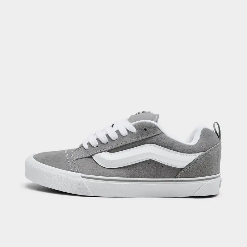 Vans Men's Classic Old Skool Skateboarding Sneakers Casual Sports Shoes for Everyday Wear and Active Lifestyle