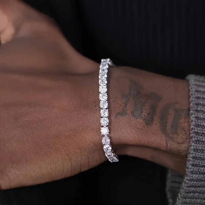Exquisite and fashionable Moissanite tennis bracelet, made of S925 sterling silver, high-end jewelry gift for banquets and eveni