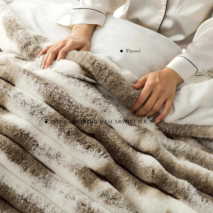 King Size Striped Stitching Tie-Dye Khaki Faux Rabbit Fur Comforter Set 3 Pieces Warm Soft Plush Fuzzy Winter Bedding Set 104x9