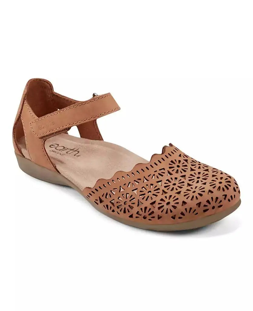 Earth | Women's Bronnie Perforated Two-Piece Flat Sandals