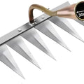 6-Tooth Garden Weeding Hoe with Metal Harrow - Agricultural Scarifier Tool for Efficient Weed Removal