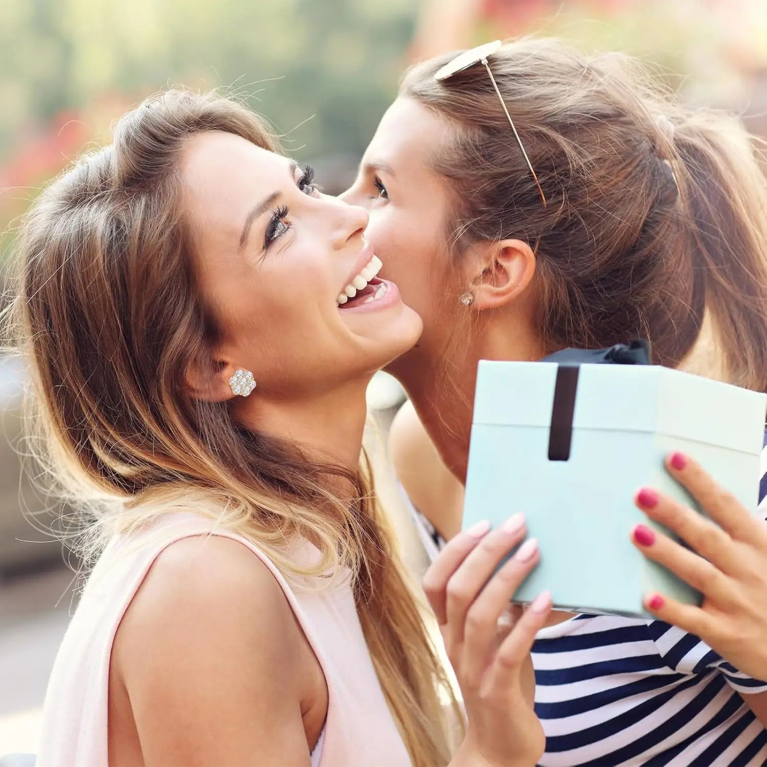 Moissanite Stud Earrings Round Cut Diamond Moissanite Earrings with 925 Sterling Silver Post,18K White Gold Plated Dainty